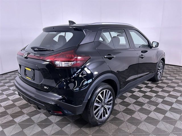 2022 Nissan Kicks SV