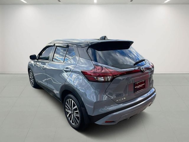 2022 Nissan Kicks SV