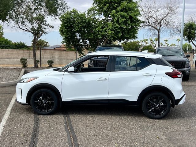 2022 Nissan Kicks SV