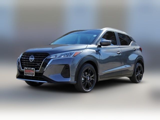 2022 Nissan Kicks SV