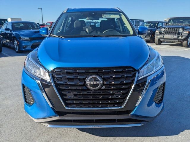 2022 Nissan Kicks SV