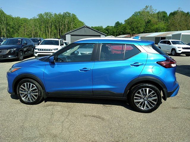 2022 Nissan Kicks SV