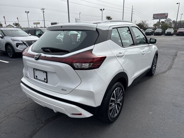 2022 Nissan Kicks SV