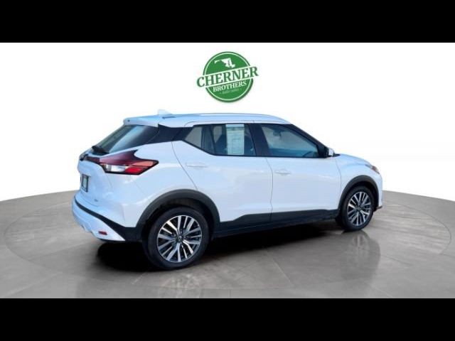 2022 Nissan Kicks SV
