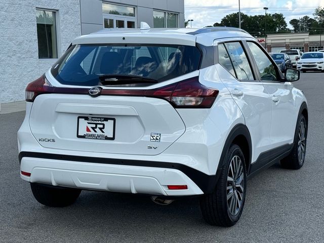 2022 Nissan Kicks SV