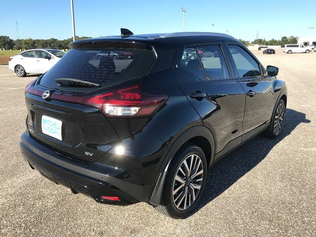 2022 Nissan Kicks SV