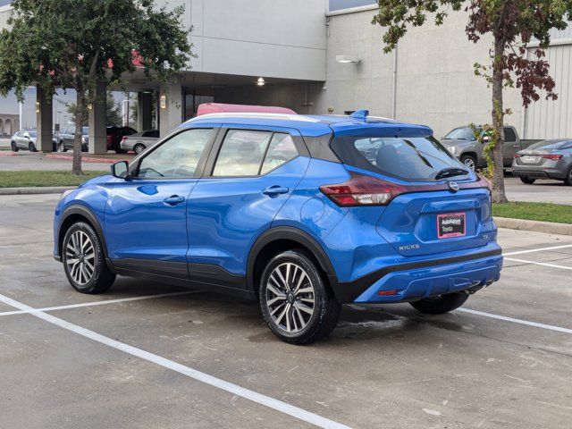 2022 Nissan Kicks SV