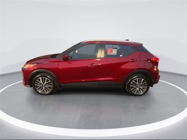 2022 Nissan Kicks SV