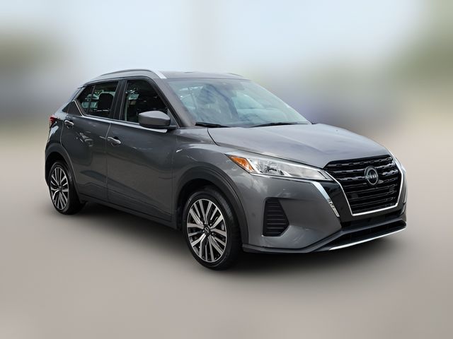 2022 Nissan Kicks SV