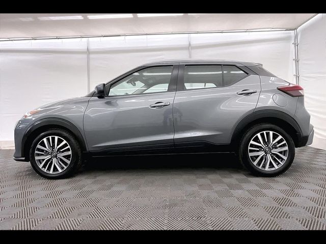 2022 Nissan Kicks SV