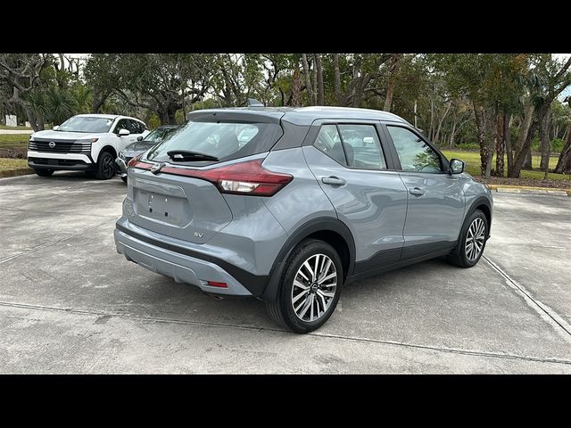 2022 Nissan Kicks SV