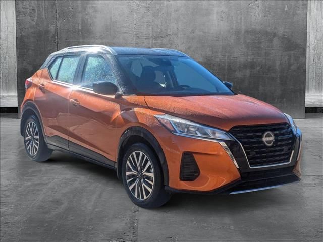 2022 Nissan Kicks SV