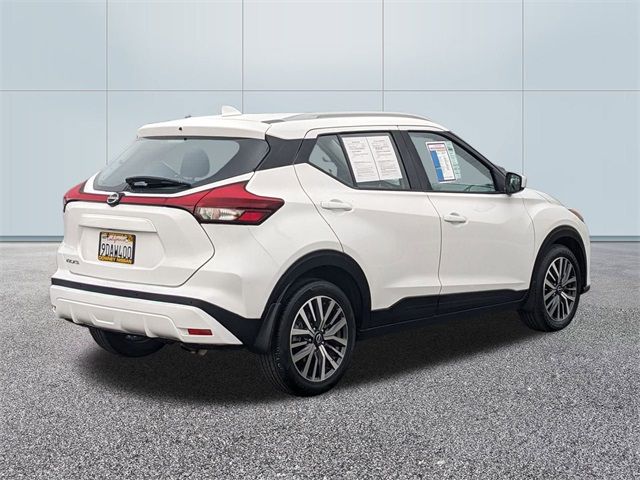 2022 Nissan Kicks SV