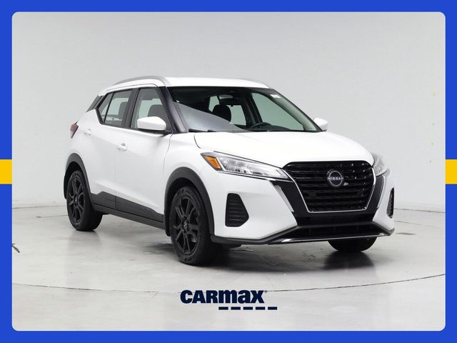 2022 Nissan Kicks SV