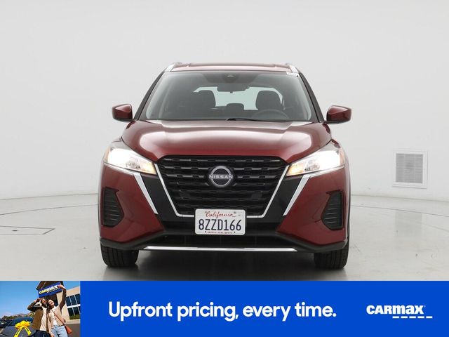 2022 Nissan Kicks SV