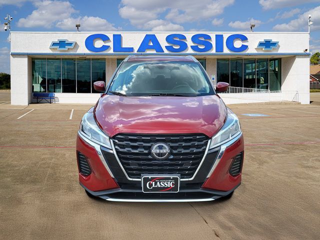 2022 Nissan Kicks SV