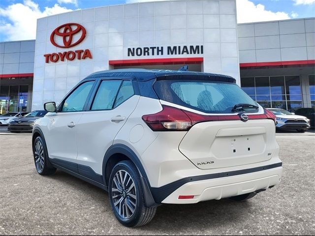 2022 Nissan Kicks SV