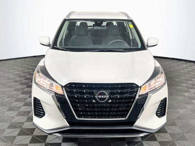 2022 Nissan Kicks SV