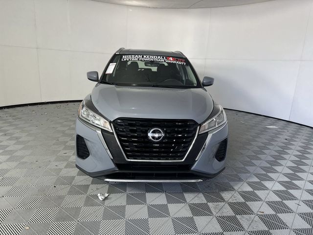 2022 Nissan Kicks SV