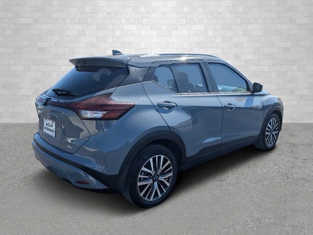 2022 Nissan Kicks SV