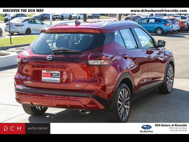 2022 Nissan Kicks SV