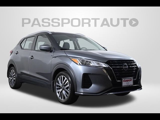2022 Nissan Kicks SV