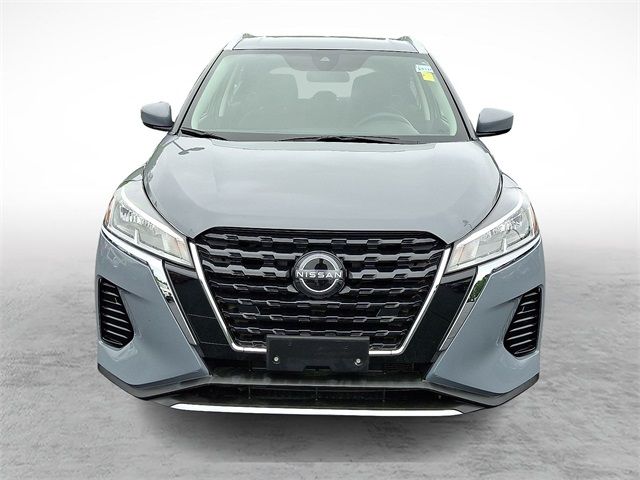2022 Nissan Kicks SV