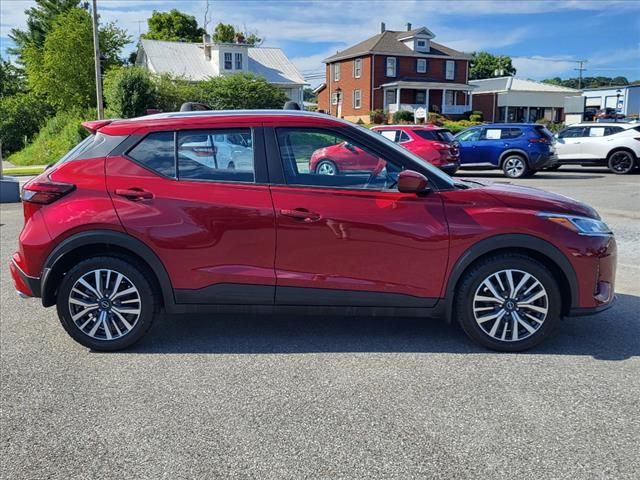 2022 Nissan Kicks SV