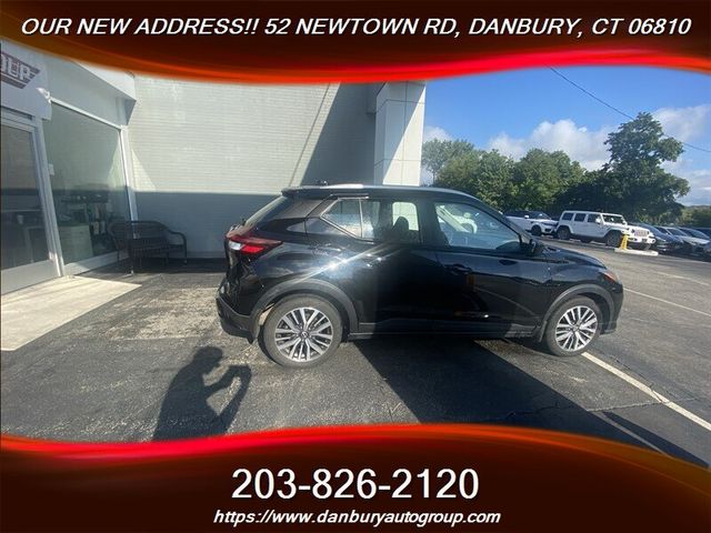 2022 Nissan Kicks SV