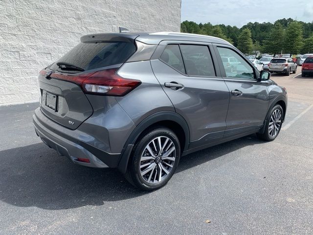 2022 Nissan Kicks SV