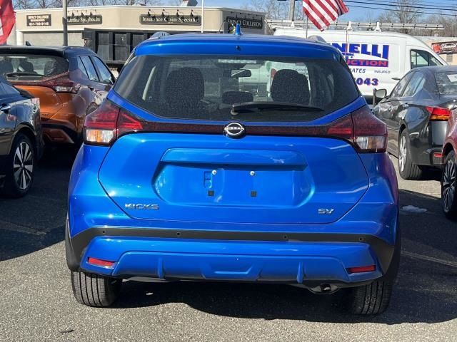 2022 Nissan Kicks SV