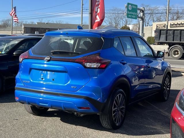 2022 Nissan Kicks SV