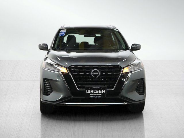 2022 Nissan Kicks SV