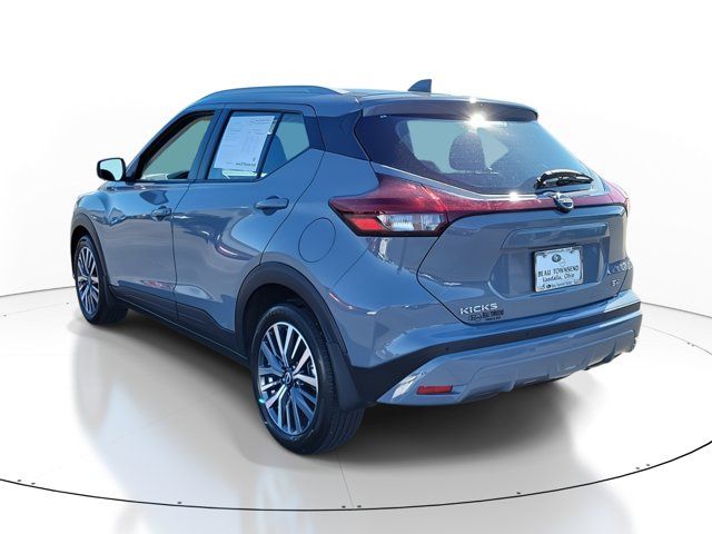 2022 Nissan Kicks SV