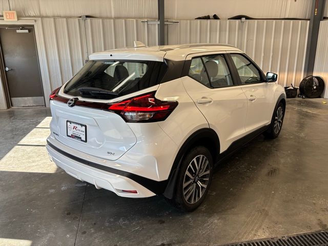 2022 Nissan Kicks SV