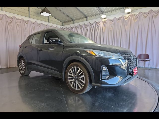 2022 Nissan Kicks SV