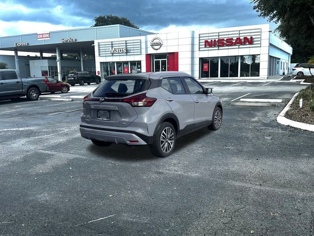 2022 Nissan Kicks SV