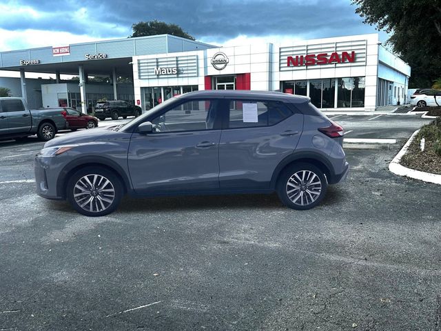 2022 Nissan Kicks SV