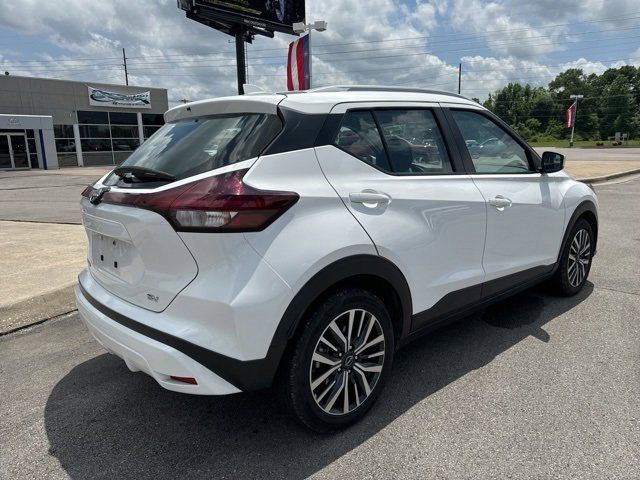 2022 Nissan Kicks SV