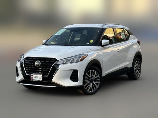 2022 Nissan Kicks SV