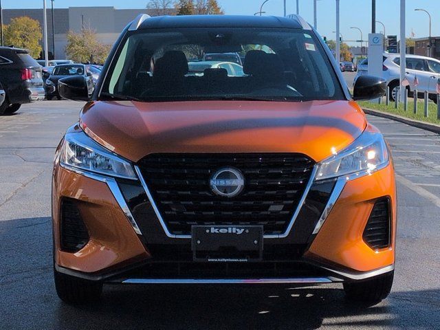 2022 Nissan Kicks SV