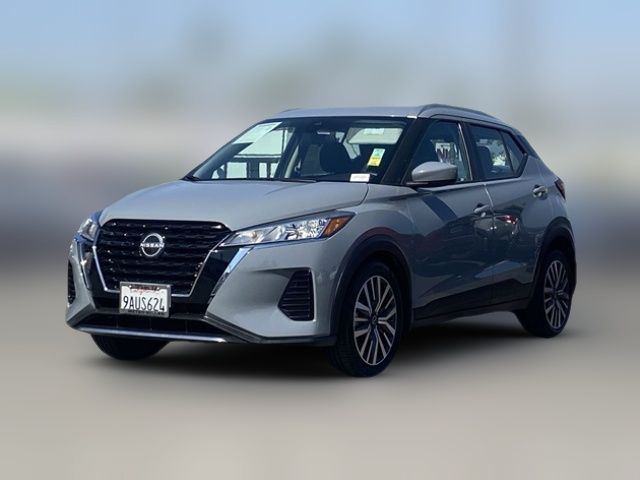 2022 Nissan Kicks SV