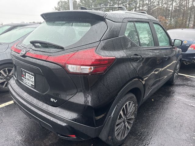 2022 Nissan Kicks SV