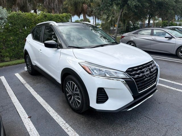 2022 Nissan Kicks SV