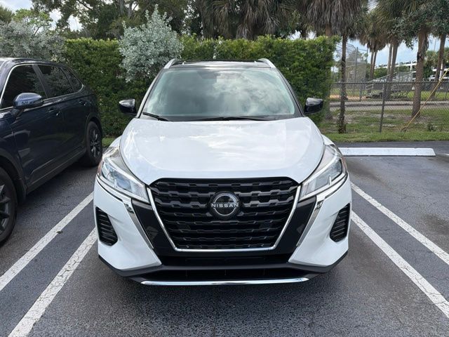 2022 Nissan Kicks SV