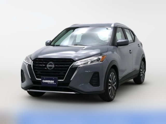2022 Nissan Kicks SV