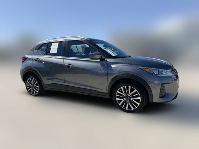 2022 Nissan Kicks SV