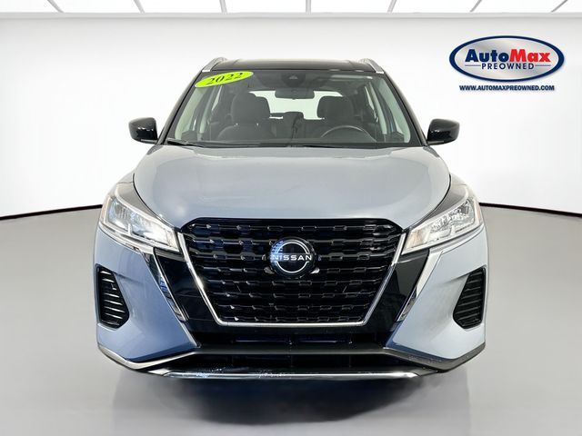2022 Nissan Kicks SV
