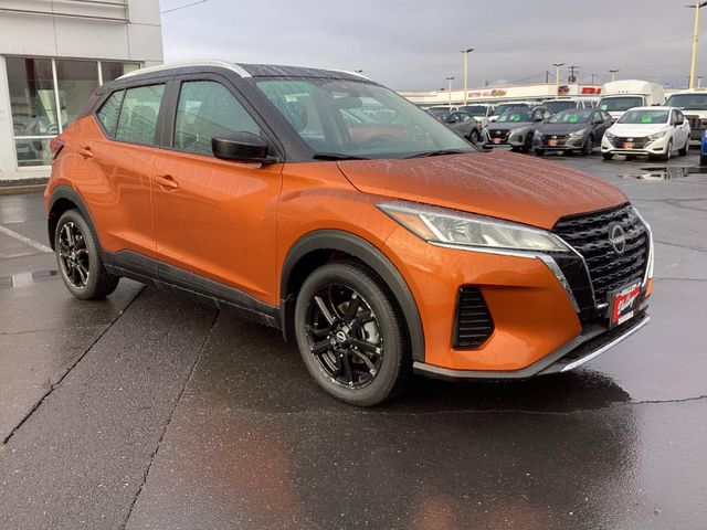 2022 Nissan Kicks SV