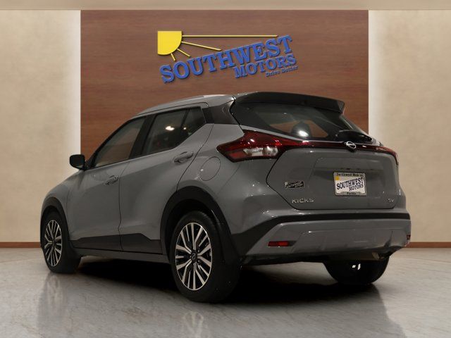 2022 Nissan Kicks SV